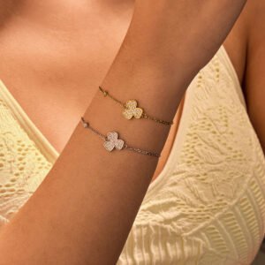 Lucky Clover Bracelet – Elegant Four-Leaf Clover Jewelry for Good Fortune & Love