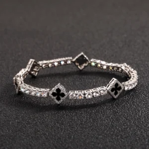Home 8 High-brilliance Black Clover Zirconia Bracelet for 2026 manifestation